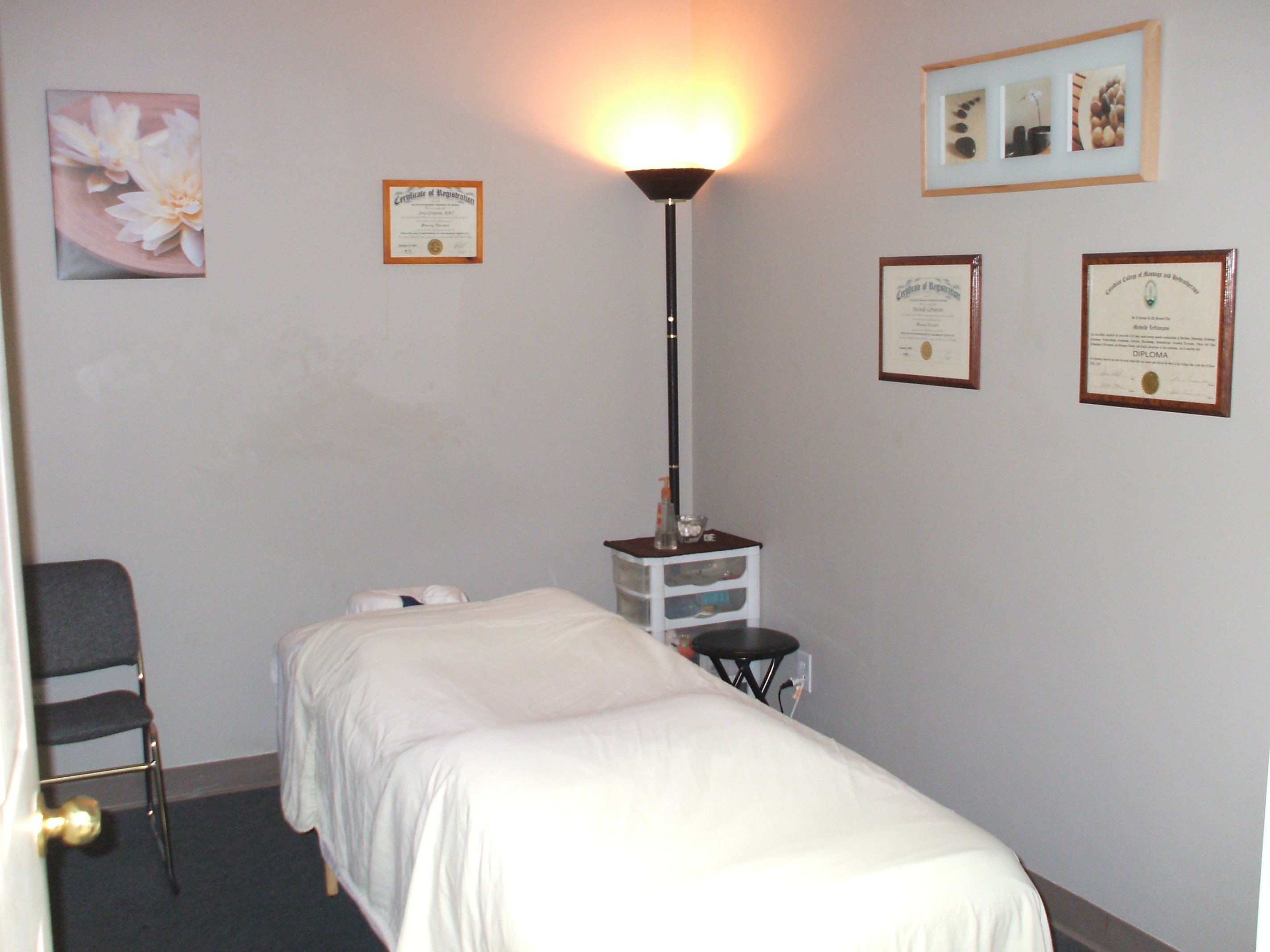 Registered Massage Therapy | Lumley Chiropractic & Rehabilitation Centre